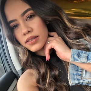 Meet your Posher, Victoria